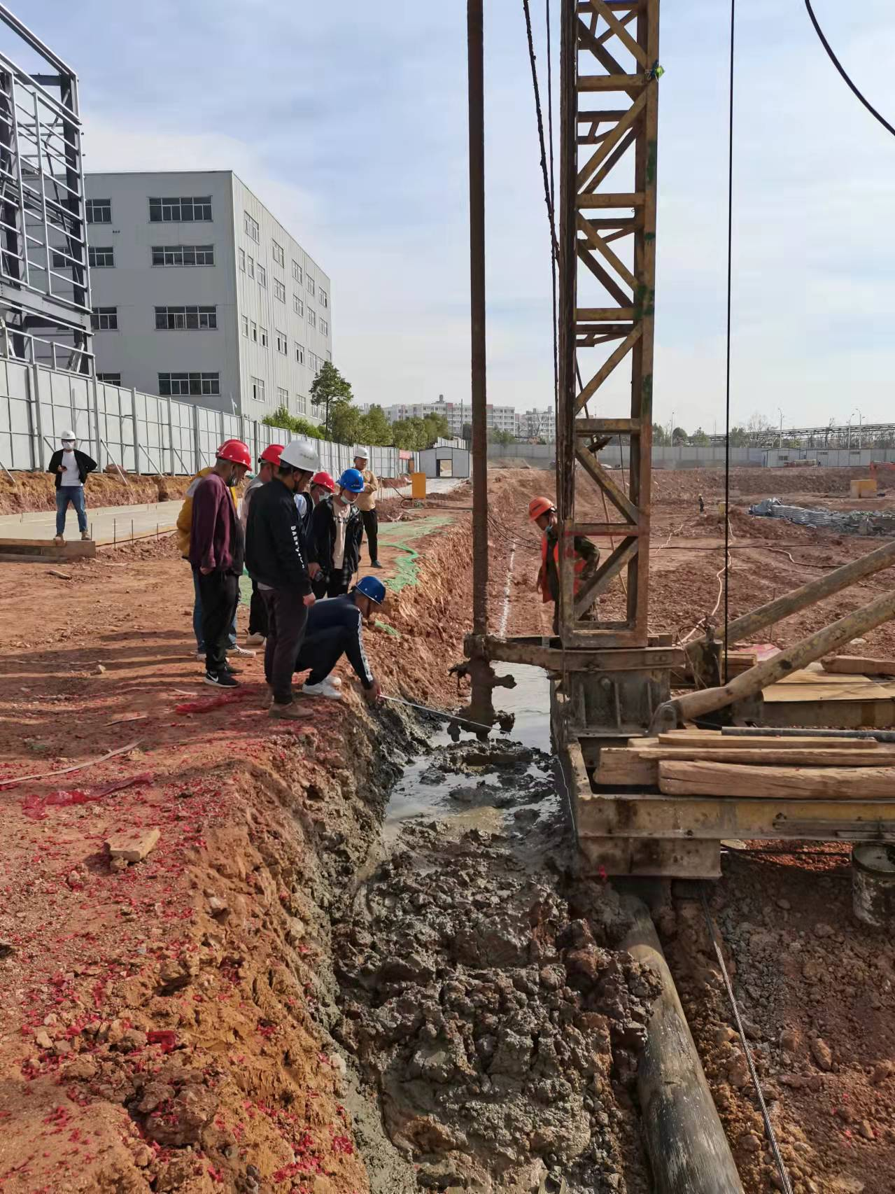 安寧滇中新區(qū)職教園區(qū)雙創(chuàng)服務(wù)中心工程進(jìn)展簡(jiǎn)報(bào)