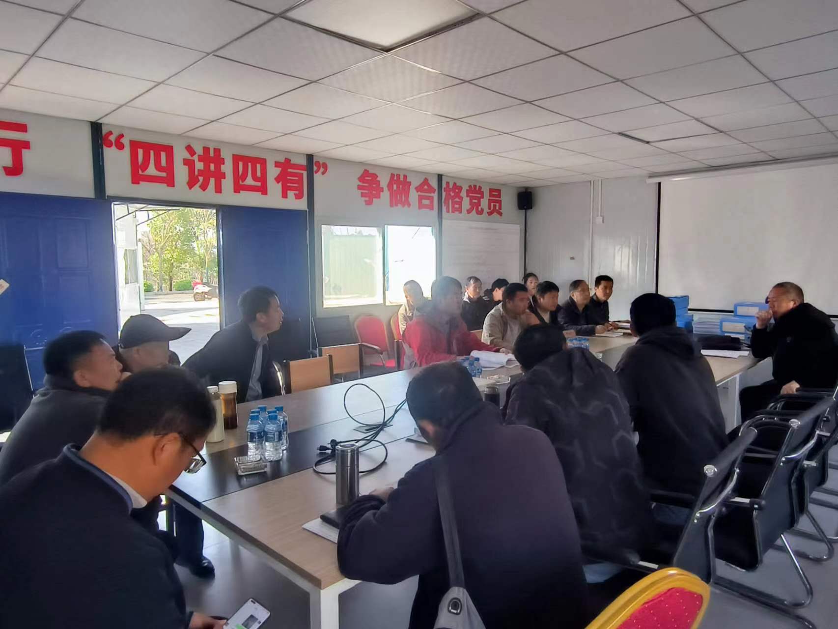 云南輕紡職業(yè)學(xué)院教學(xué)辦公樓及宿舍樓E棟建設(shè)項(xiàng)目基礎(chǔ)、主體分部驗(yàn)收